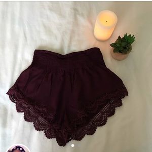 Lace trim shorts💕
